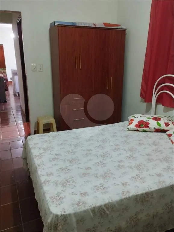 Casa Térrea para Venda em Praia Grande, Vila Guilhermina, 2 dormitórios, 1 banheiro, 2 vagas