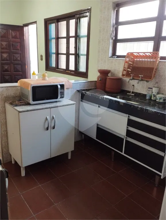 Casa Térrea para Venda em Praia Grande, Vila Guilhermina, 2 dormitórios, 1 banheiro, 2 vagas