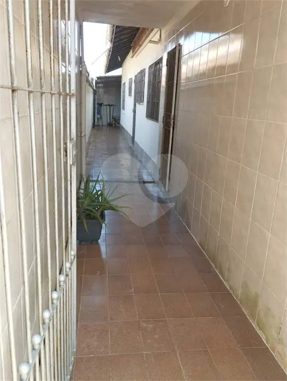 Casa Térrea para Venda em Praia Grande, Vila Guilhermina, 2 dormitórios, 1 banheiro, 2 vagas