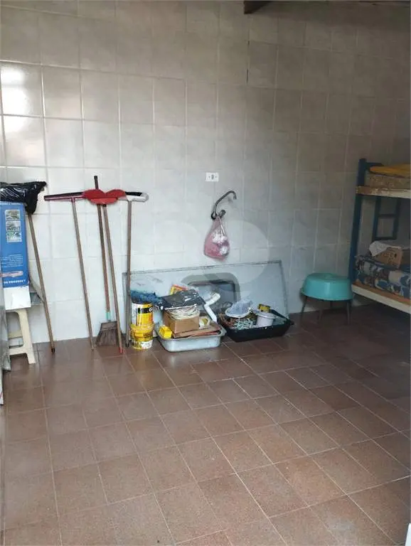 Casa Térrea para Venda em Praia Grande, Vila Guilhermina, 2 dormitórios, 1 banheiro, 2 vagas