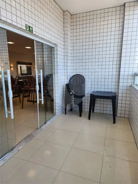Apartamento para Venda em Praia Grande, Maracanã, 1 dormitório, 1 banheiro, 1 vaga