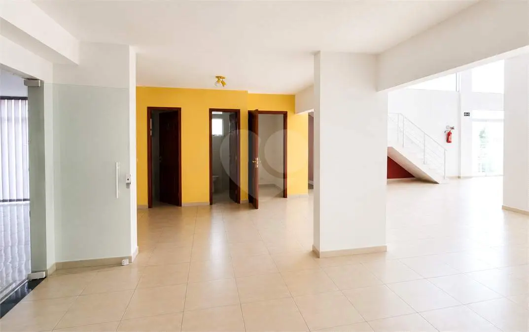 Prédio Comercial para Venda em Praia Grande, Caiçara, 3 banheiros