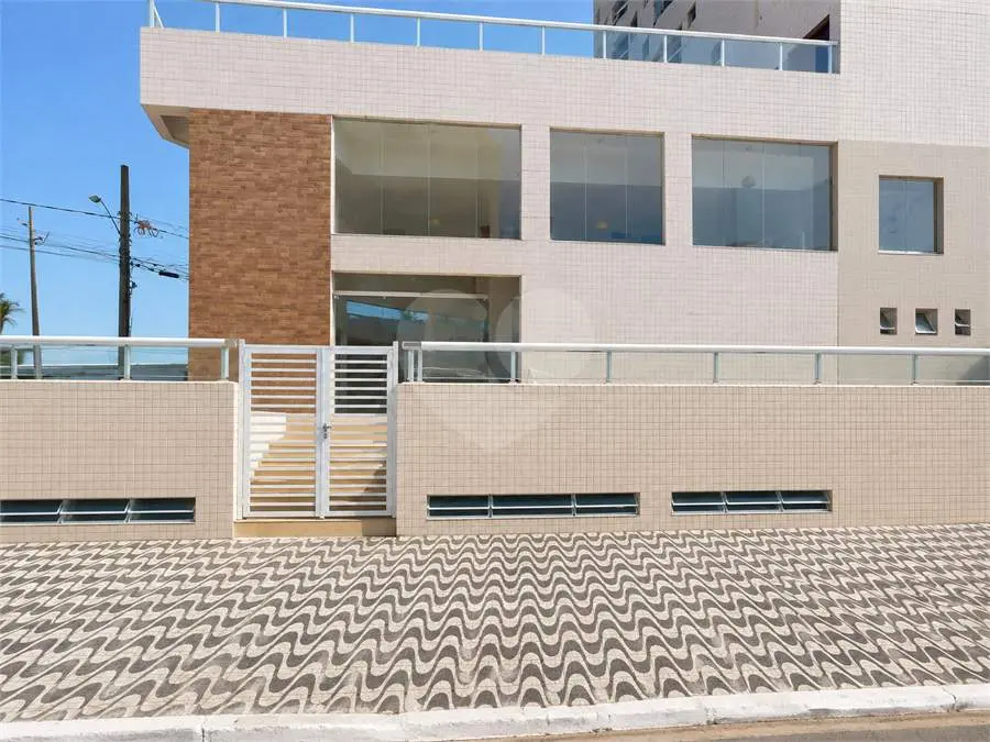 Prédio Comercial para Venda em Praia Grande, Caiçara, 3 banheiros