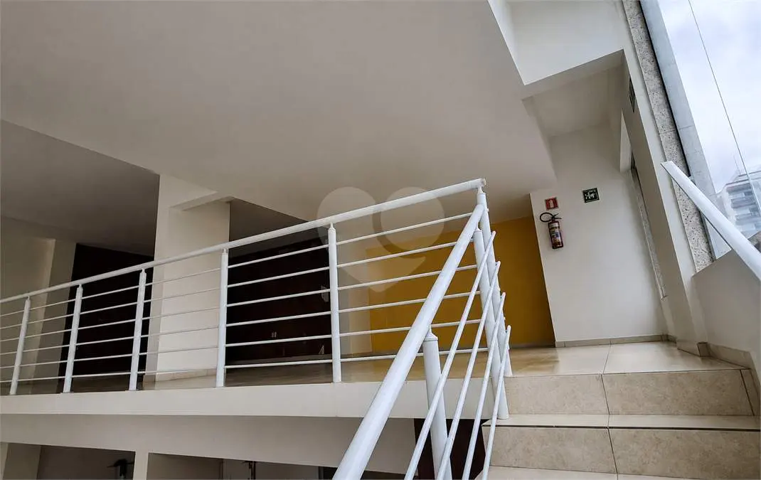 Prédio Comercial para Venda em Praia Grande, Caiçara, 3 banheiros