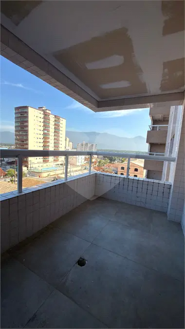 Prédio Comercial para Venda em Praia Grande, Caiçara, 3 banheiros