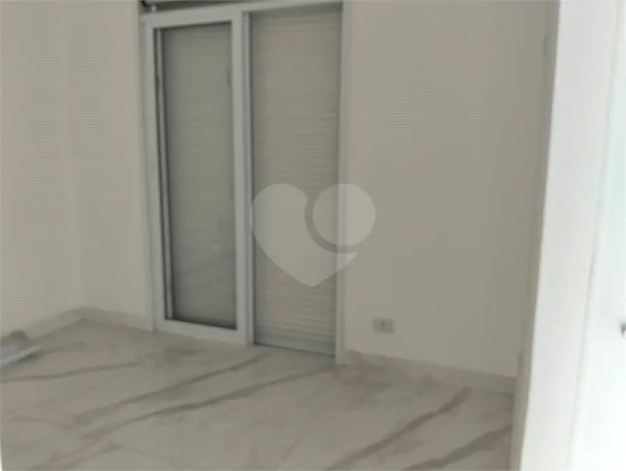 Triplex para Venda em Praia Grande, Guilhermina, 2 dormitórios, 2 suítes, 4 banheiros, 1 vaga