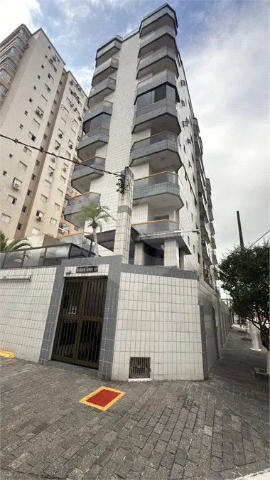 Apartamento para Venda em Praia Grande, Vila Tupi, 1 dormitório, 1 suíte, 2 banheiros, 1 vaga