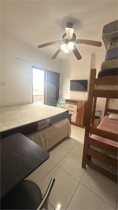 Apartamento para Venda em Praia Grande, Vila Tupi, 1 dormitório, 1 suíte, 2 banheiros, 1 vaga