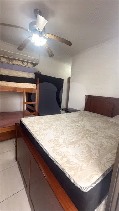 Apartamento para Venda em Praia Grande, Vila Tupi, 1 dormitório, 1 suíte, 2 banheiros, 1 vaga