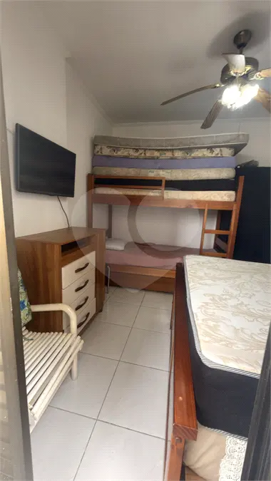 Apartamento para Venda em Praia Grande, Vila Tupi, 1 dormitório, 1 suíte, 2 banheiros, 1 vaga
