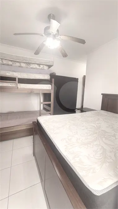 Apartamento para Venda em Praia Grande, Vila Tupi, 1 dormitório, 1 suíte, 2 banheiros, 1 vaga
