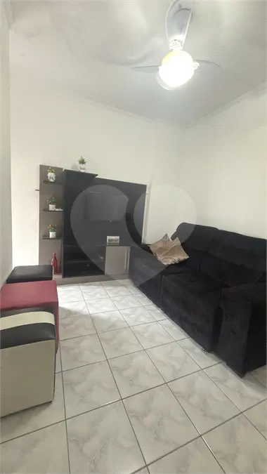 Apartamento para Venda em Praia Grande, Vila Tupi, 1 dormitório, 1 suíte, 2 banheiros, 1 vaga