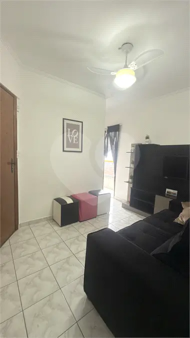 Apartamento para Venda em Praia Grande, Vila Tupi, 1 dormitório, 1 suíte, 2 banheiros, 1 vaga