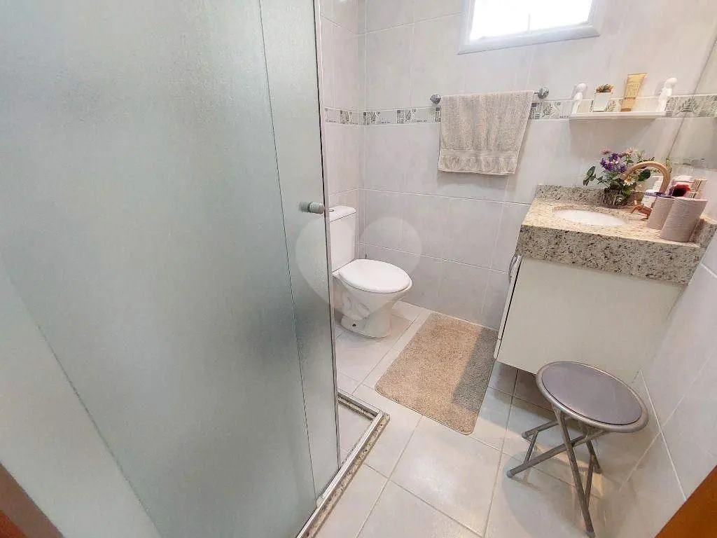 Apartamento para Venda em Praia Grande, Guilhermina, 2 dormitórios, 1 suíte, 2 banheiros, 1 vaga