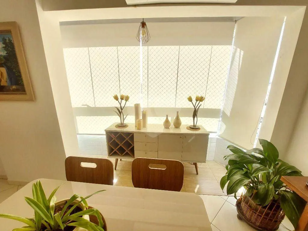 Apartamento para Venda em Praia Grande, Guilhermina, 2 dormitórios, 1 suíte, 2 banheiros, 1 vaga