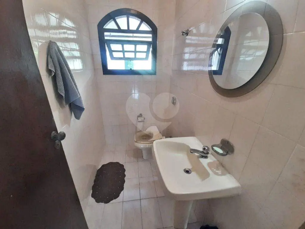 Sobrado para Venda em Praia Grande, Boqueirão, 4 dormitórios, 1 suíte, 2 banheiros, 6 vagas