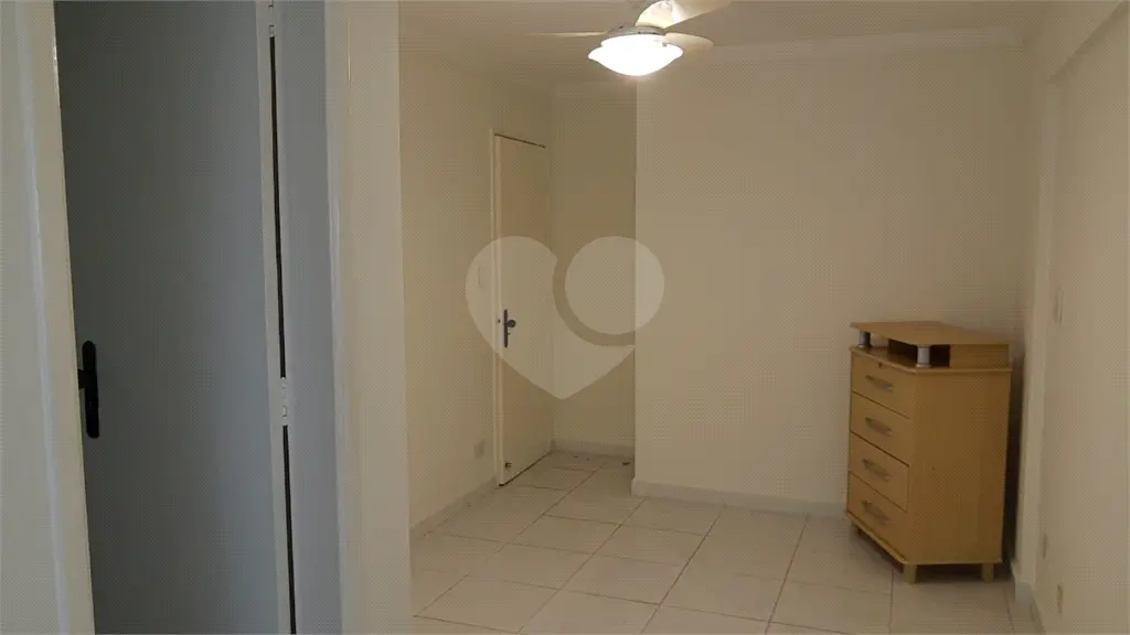 Apartamento para Venda em Praia Grande, Vila Tupi, 3 dormitórios, 1 suíte, 3 banheiros, 2 vagas