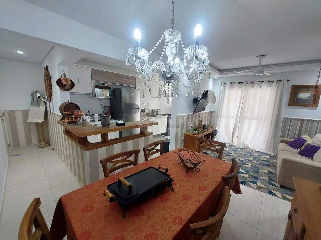 Apartamento para Venda em Praia Grande, Vila Tupi, 2 dormitórios, 1 suíte, 2 banheiros, 1 vaga