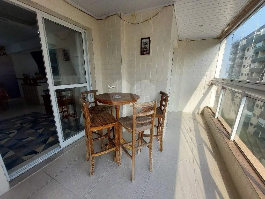 Apartamento para Venda em Praia Grande, Vila Tupi, 2 dormitórios, 1 suíte, 2 banheiros, 1 vaga