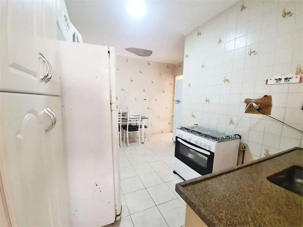 Apartamento para Venda em Praia Grande, Aviação, 2 dormitórios, 1 suíte, 2 banheiros, 1 vaga