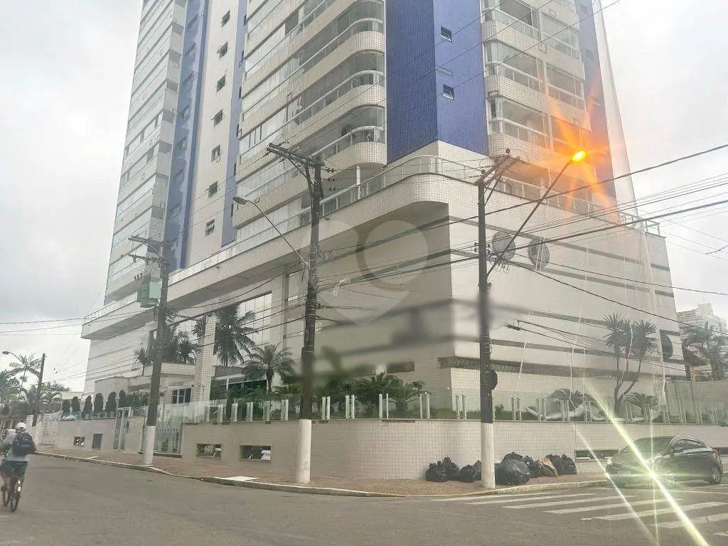 Apartamento para Venda em Praia Grande, Vila Guilhermina, 3 dormitórios, 3 suítes, 1 banheiro, 2 vagas