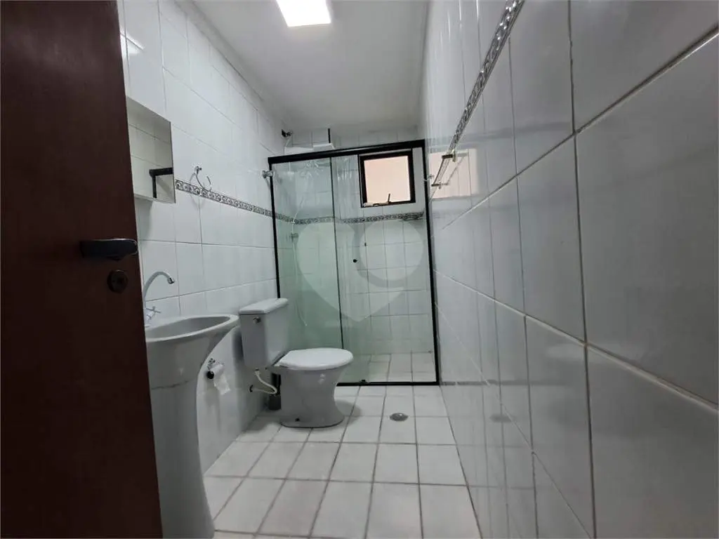 Apartamento para Locação em Praia Grande, Guilhermina, 3 dormitórios, 2 suítes, 3 banheiros, 1 vaga
