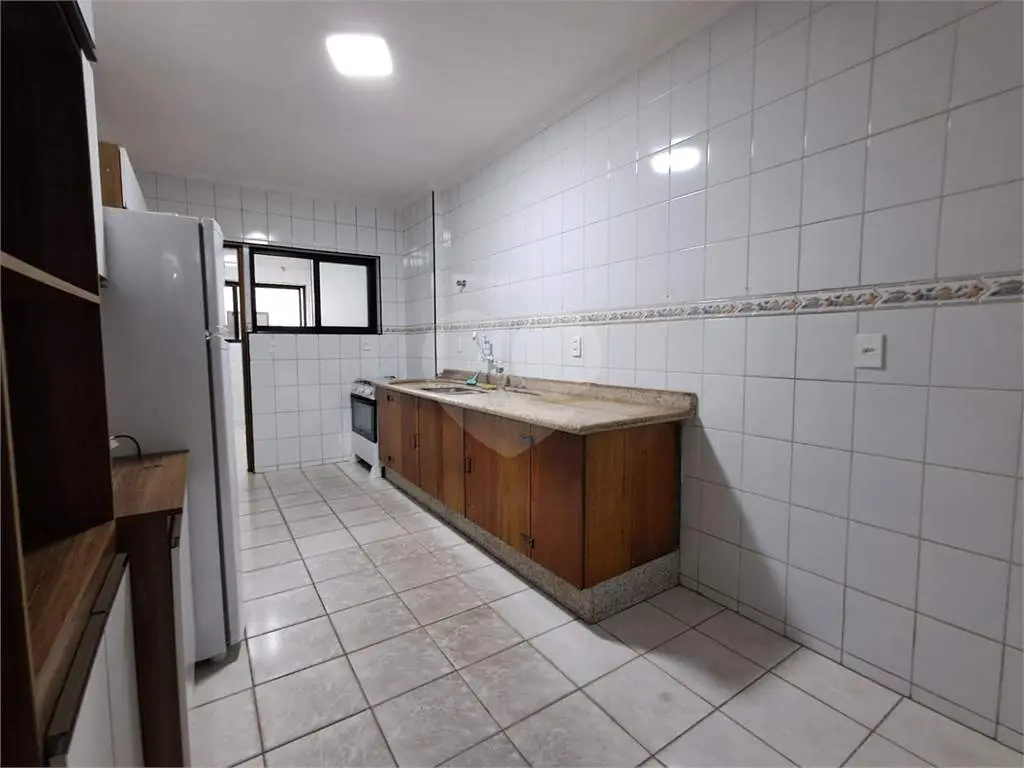 Apartamento para Locação em Praia Grande, Guilhermina, 3 dormitórios, 2 suítes, 3 banheiros, 1 vaga