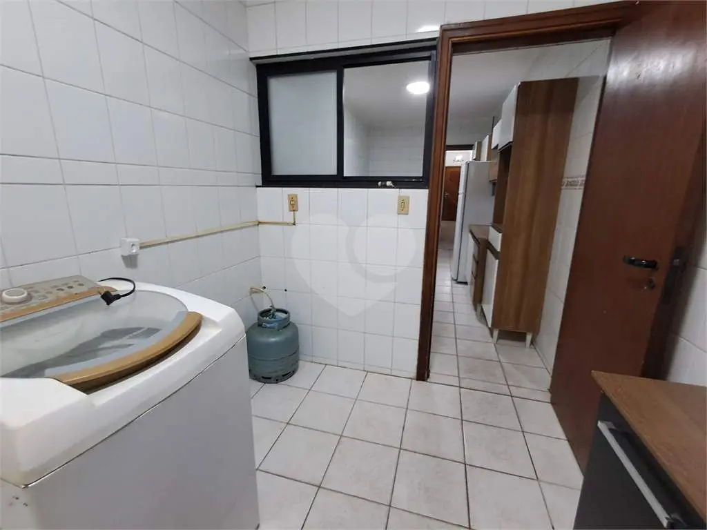 Apartamento para Locação em Praia Grande, Guilhermina, 3 dormitórios, 2 suítes, 3 banheiros, 1 vaga