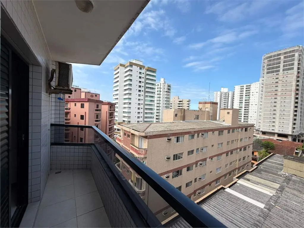 Apartamento para Venda em Praia Grande, Caiçara, 3 dormitórios, 1 suíte, 3 banheiros, 2 vagas