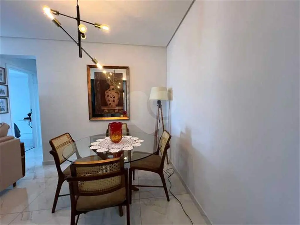 Apartamento para Venda em Praia Grande, Guilhermina, 2 dormitórios, 2 suítes, 3 banheiros, 2 vagas