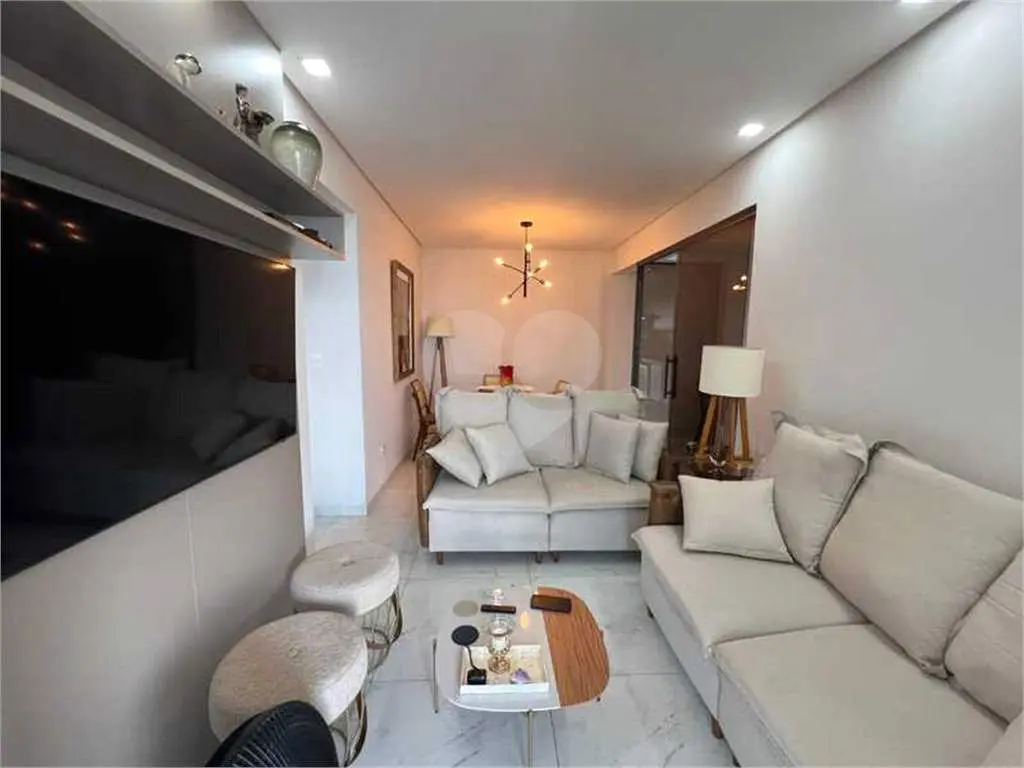 Apartamento para Venda em Praia Grande, Guilhermina, 2 dormitórios, 2 suítes, 3 banheiros, 2 vagas