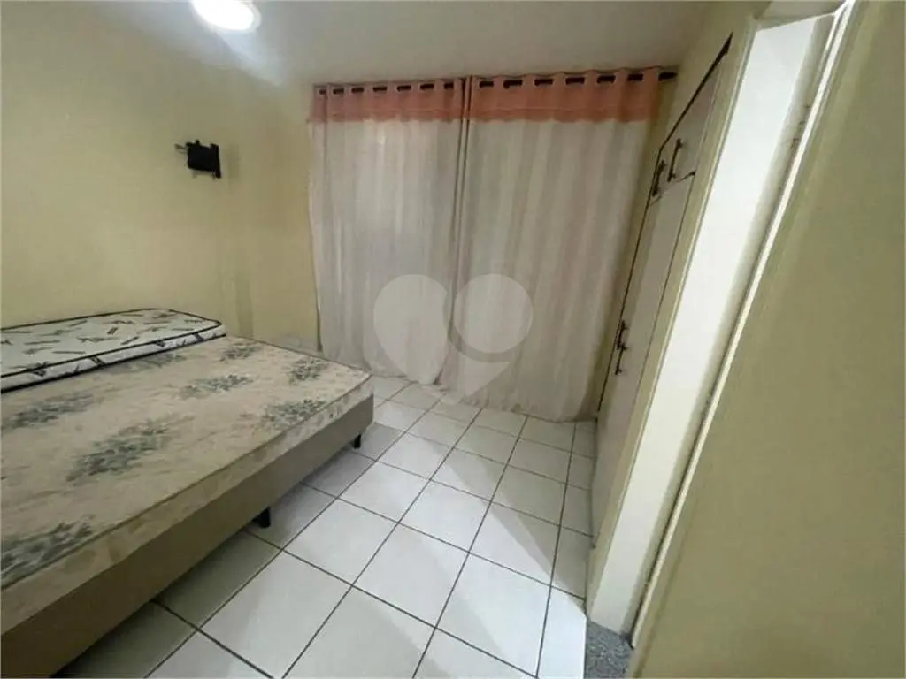 Apartamento para Venda em Praia Grande, Guilhermina, 3 dormitórios, 1 suíte, 1 banheiro, 2 vagas