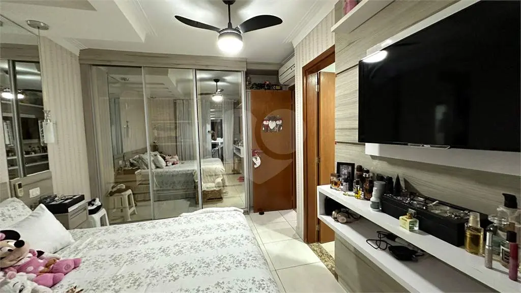 Apartamento para Venda em Praia Grande, Boqueirão, 3 dormitórios, 3 suítes, 4 banheiros, 2 vagas