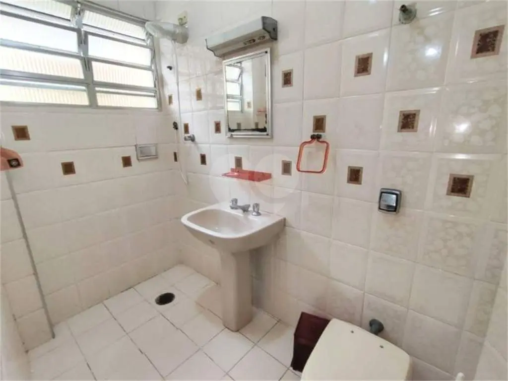 Apartamento para Venda em Praia Grande, Vila Tupi, 2 dormitórios, 1 suíte, 1 banheiro, 1 vaga