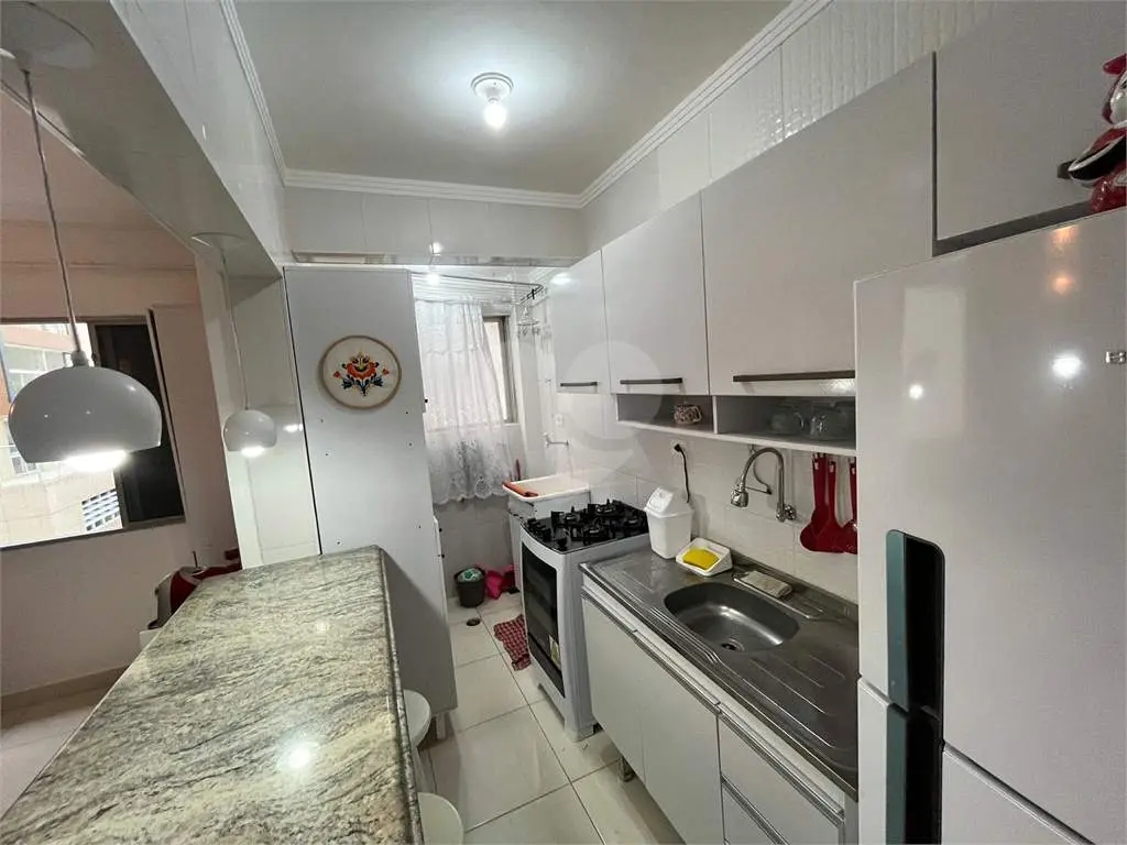 Apartamento para Venda em Praia Grande, Vila Tupi, 1 dormitório, 1 banheiro, 1 vaga