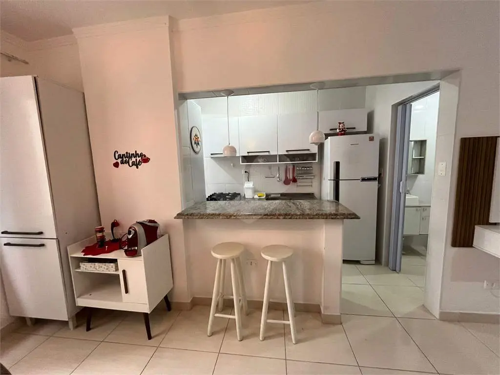 Apartamento para Venda em Praia Grande, Vila Tupi, 1 dormitório, 1 banheiro, 1 vaga