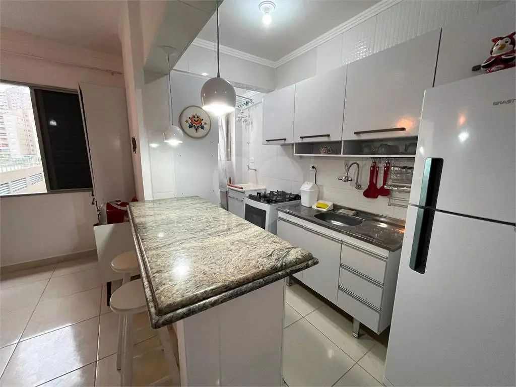Apartamento para Venda em Praia Grande, Vila Tupi, 1 dormitório, 1 banheiro, 1 vaga
