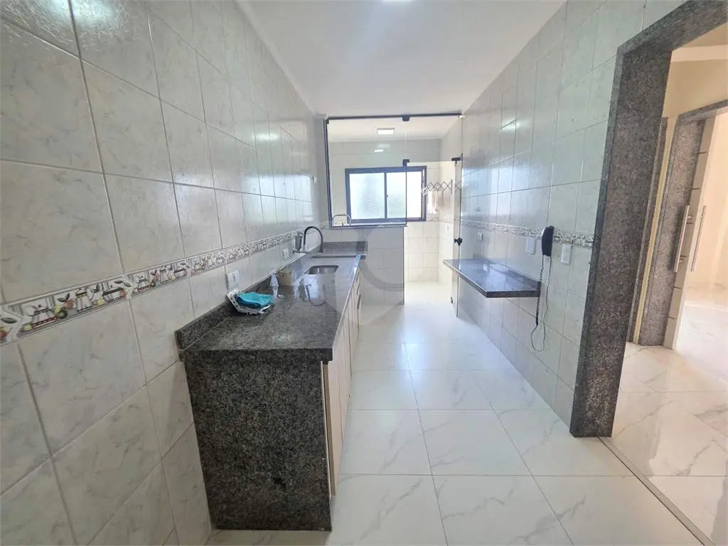 Apartamento para Venda em Praia Grande, Aviação, 2 dormitórios, 1 suíte, 2 banheiros, 1 vaga