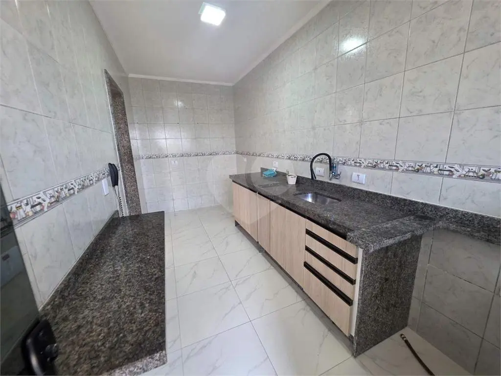 Apartamento para Venda em Praia Grande, Aviação, 2 dormitórios, 1 suíte, 2 banheiros, 1 vaga