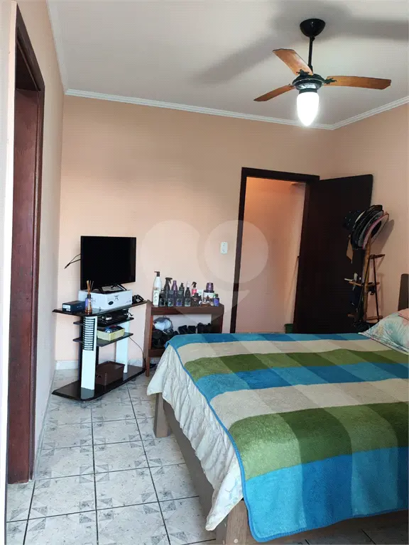 Apartamento para Venda em Praia Grande, Forte, 2 dormitórios, 1 suíte, 2 banheiros, 1 vaga