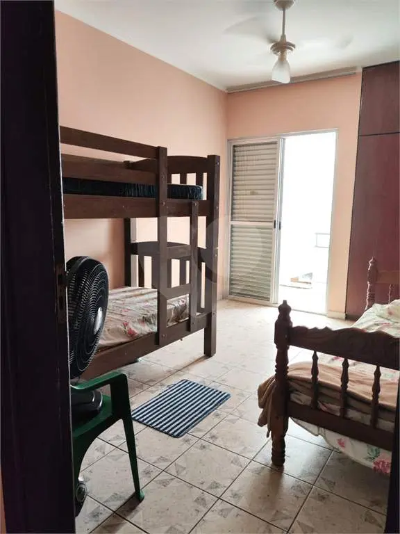 Apartamento para Venda em Praia Grande, Forte, 2 dormitórios, 1 suíte, 2 banheiros, 1 vaga