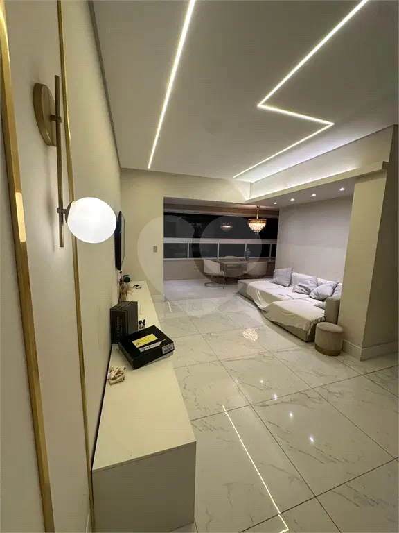 Apartamento para Venda em Praia Grande, Forte, 3 dormitórios, 1 suíte, 2 banheiros, 2 vagas