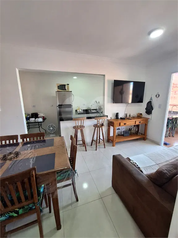 Apartamento para Venda em Praia Grande, Campo aviação, 2 dormitórios, 1 suíte, 2 banheiros, 1 vaga