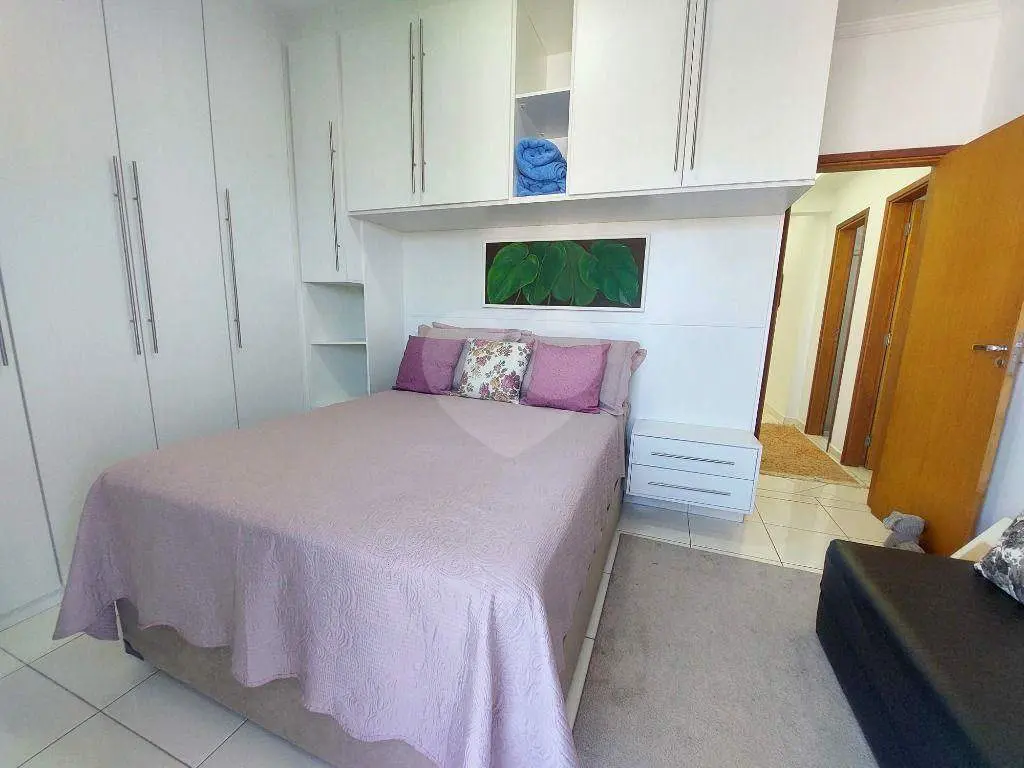 Apartamento para Venda em Praia Grande, Guilhermina, 2 dormitórios, 1 suíte, 2 banheiros, 1 vaga