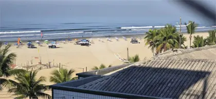 Apartamento para Venda em Praia Grande, Aviação, 3 dormitórios, 3 suítes, 3 banheiros, 2 vagas