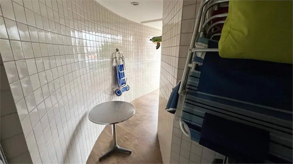 Apartamento para Venda em Praia Grande, Vila Tupi, 2 dormitórios, 1 suíte, 2 banheiros, 1 vaga
