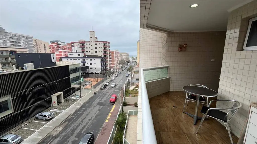 Apartamento para Venda em Praia Grande, Vila Tupi, 2 dormitórios, 1 suíte, 2 banheiros, 1 vaga