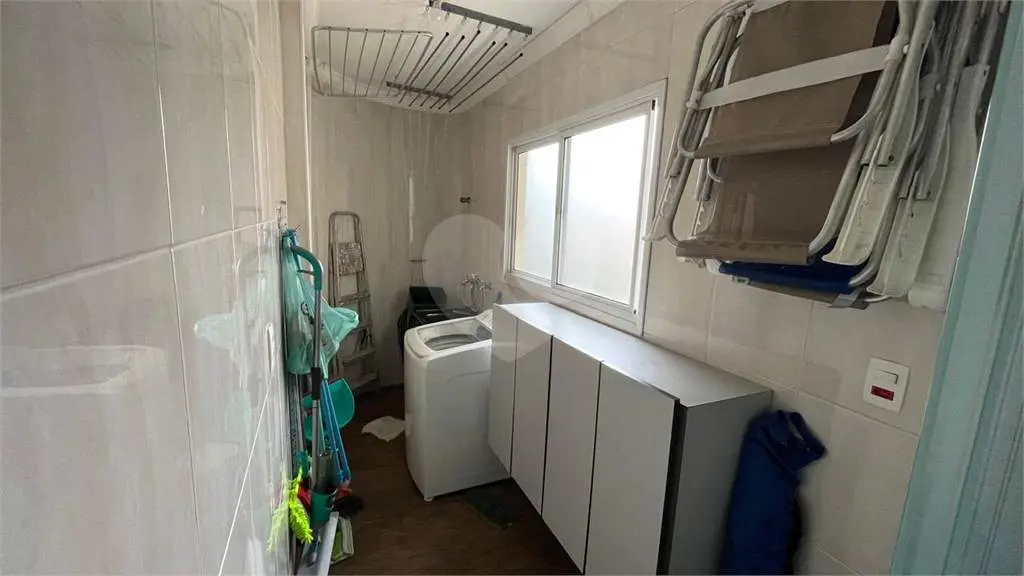 Apartamento para Venda em Praia Grande, Vila Tupi, 2 dormitórios, 1 suíte, 2 banheiros, 1 vaga