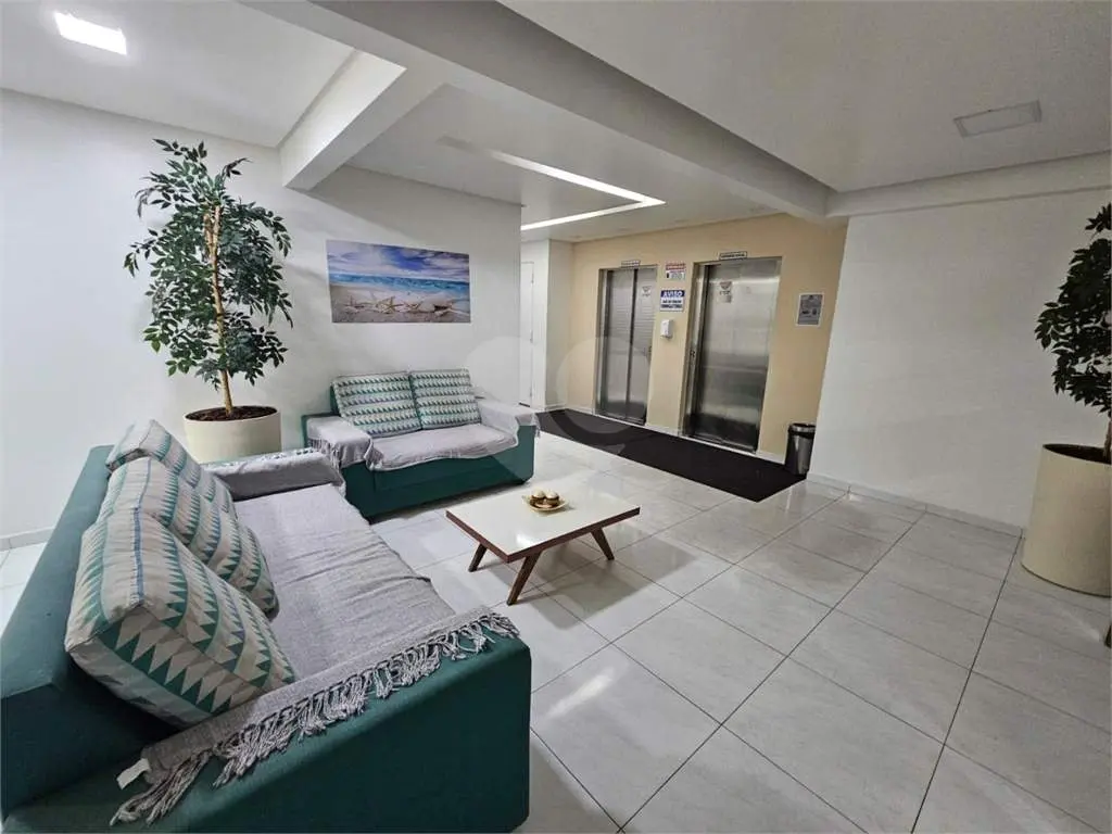 Apartamento para Venda em Praia Grande, Vila Guilhermina, 2 dormitórios, 1 suíte, 2 banheiros, 2 vagas