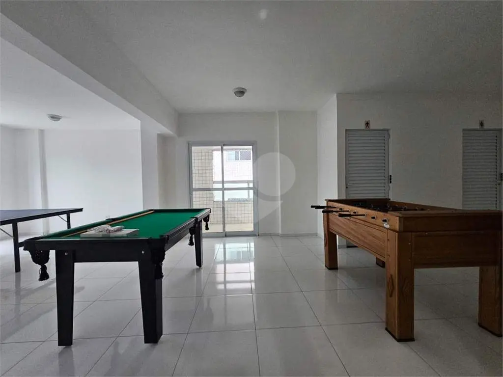 Apartamento para Venda em Praia Grande, Vila Guilhermina, 2 dormitórios, 1 suíte, 2 banheiros, 2 vagas
